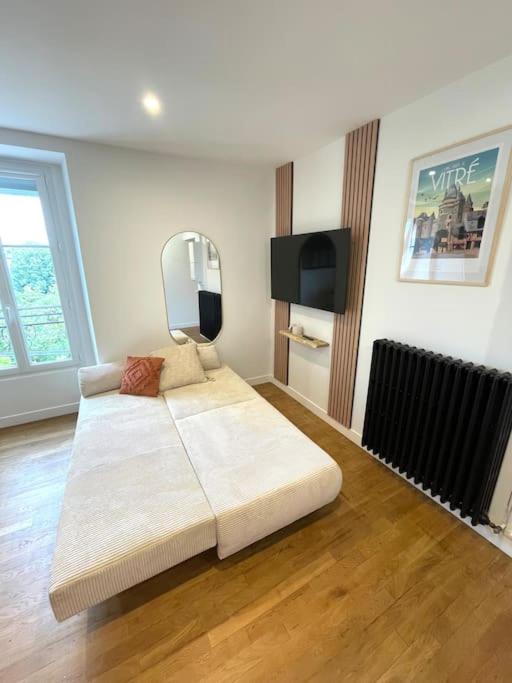 Appartement Calme Et Cosy Proche Centre Vue Chateau Vitre  Exterior photo